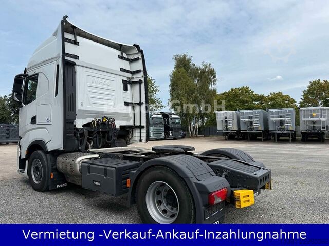 Standard tractor unit IVECO S-Way AS440 ST/P