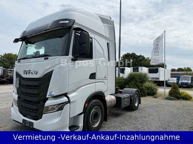 Standard tractor unit IVECO S-Way AS440 ST/P