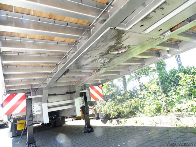 Low loader semitrailer Möslein ST 3 Plato 8,7  3 Achs Satteltieflader Plato 45 t GGfür Fertigteile, Baumaschinen