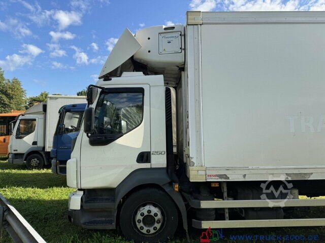 Refrigerated truck Volvo FL16 250 Tiefkühler MOTORSCHADEN / ENGINE BROKEN
