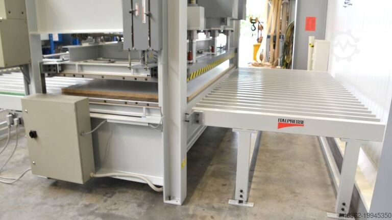 Veneer press Italpresse PRASA Z DOCISKAMI BOCZNYMI PL/9 SPECIAL