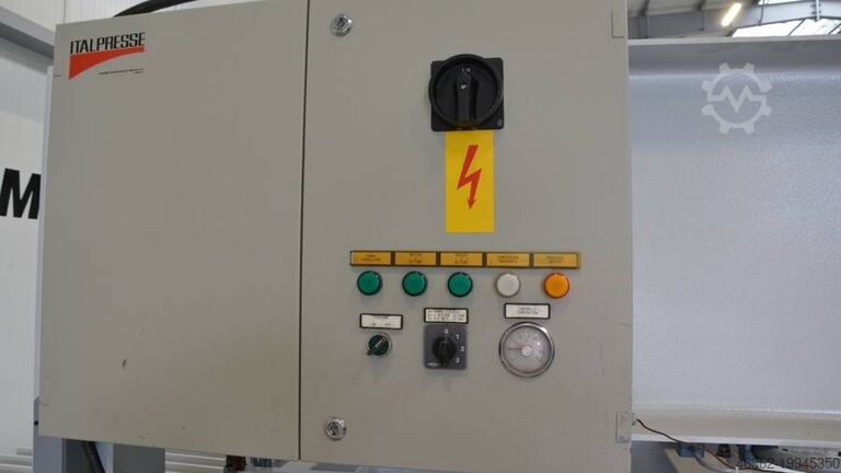 Veneer press Italpresse PRASA Z DOCISKAMI BOCZNYMI PL/9 SPECIAL
