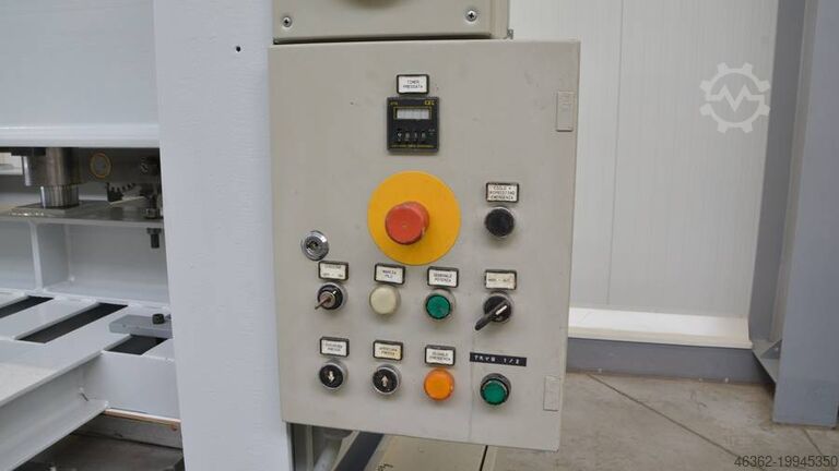 Veneer press Italpresse PRASA Z DOCISKAMI BOCZNYMI PL/9 SPECIAL