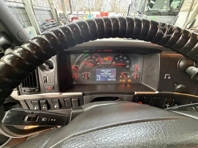 Standard-SZM Volvo FM 11 440 Globetrotter 6x2