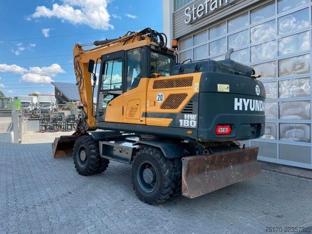 Wheel excavator Hyundai HW 180 / 3.054h / hydr. Grabenräumer / Klima