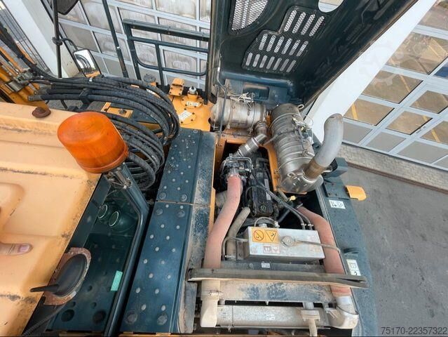 Wheel excavator Hyundai HW 180 / 3.054h / hydr. Grabenräumer / Klima