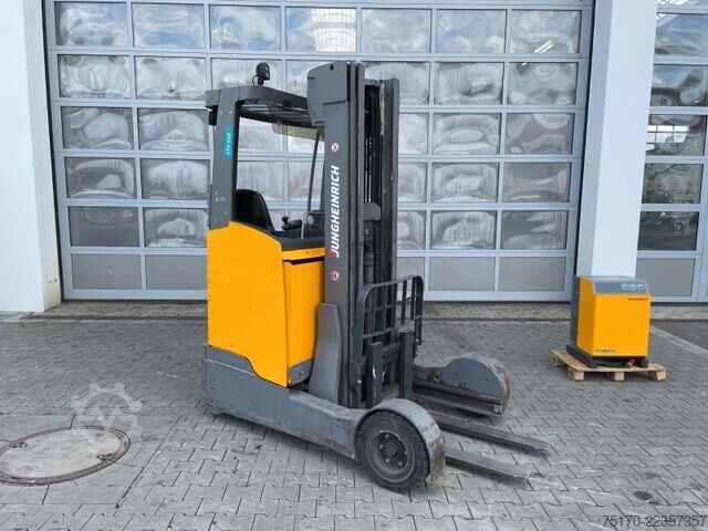 Reachtruck Jungheinrich ETV C16 / Triplex 5.72m / SS / nur 3.112h / 2016