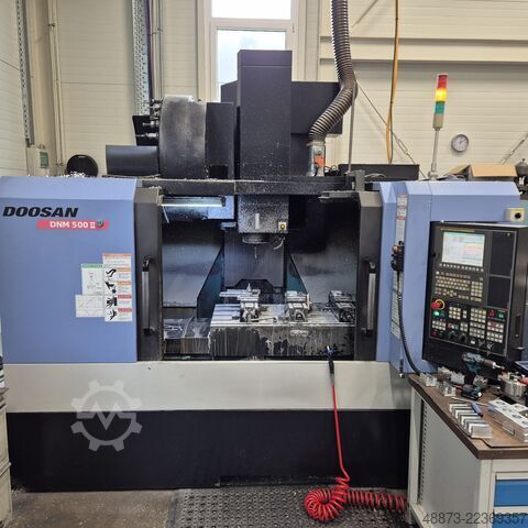 Vertikales Bearbeitungszentrum Doosan DNM 400 II