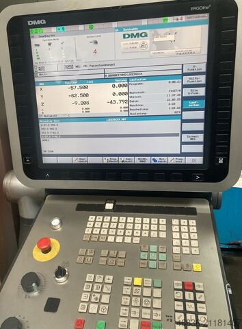 Palettenwechsler BAZ mit HSK-A63 DMG MORI DMC-60U Duoblock