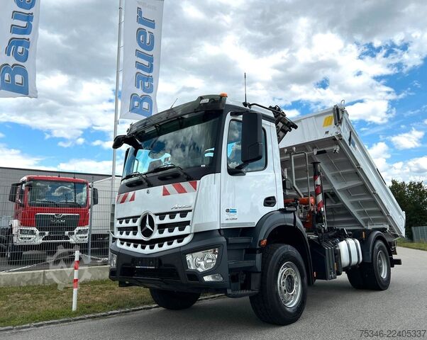 Tipper truck MERCEDES-BENZ Arocs 2135 Kipper/Kran Atlas AK 135/Funk/54 tkm