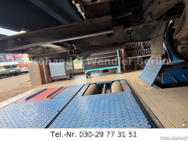 Fire truck MERCEDES-BENZ Sprinter 516 CDI RTW Fahrtec mit Trage + Sessel