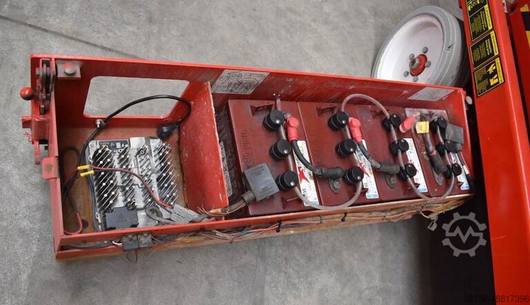 Scherenhebebühne SkyJack SJ III 4620