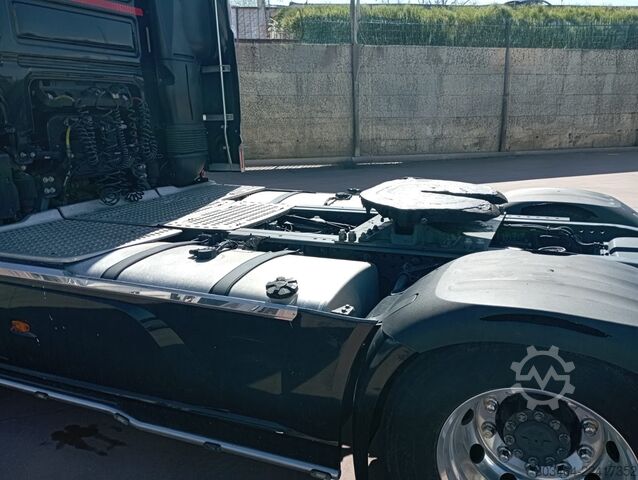 Standard SZM DAF XF 530 FT euro6d col.nero unipropietario