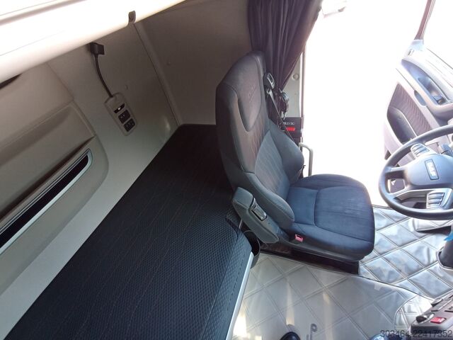 Standard SZM DAF XF 530 FT euro6d col.nero unipropietario