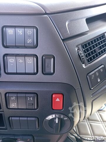 Standard SZM DAF XF 530 FT euro6d col.nero unipropietario