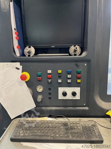 Bearbeitungszentrum CNC Floatglas Bearbeitungszentrum Bottero Practica