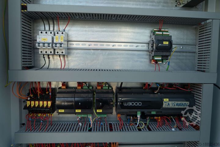 Kältemaschine/Wärmepumpe New Watercooled chiller Climaveneta NX WN 0402 123 kW/136.9 kW