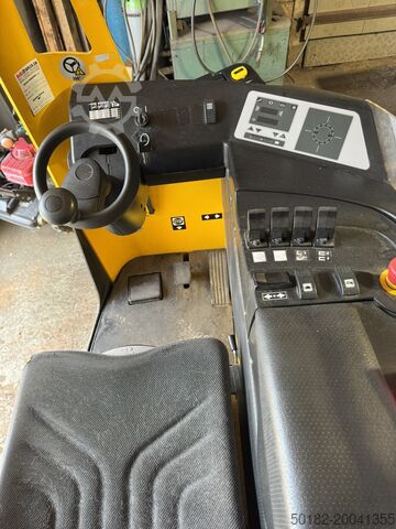 Ride-on high lift pallet truck Jungheinrich EFR 1400