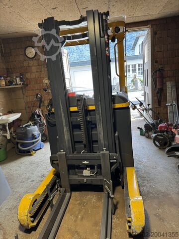 Ride-on high lift pallet truck Jungheinrich EFR 1400