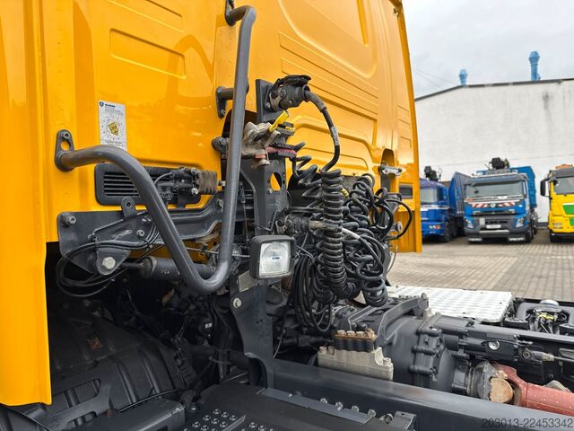 Standard tractor unit SCANIA G450 XT 4x4 Euro 6 SZM Kipphydraulik Blatt /Luft