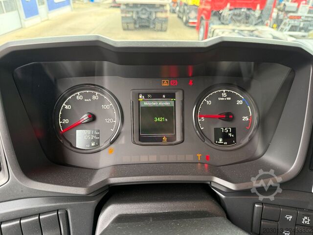 Flatbed truck SCANIA R500 6x4 Pritsche mit Kran Palfinger PK53002 SH