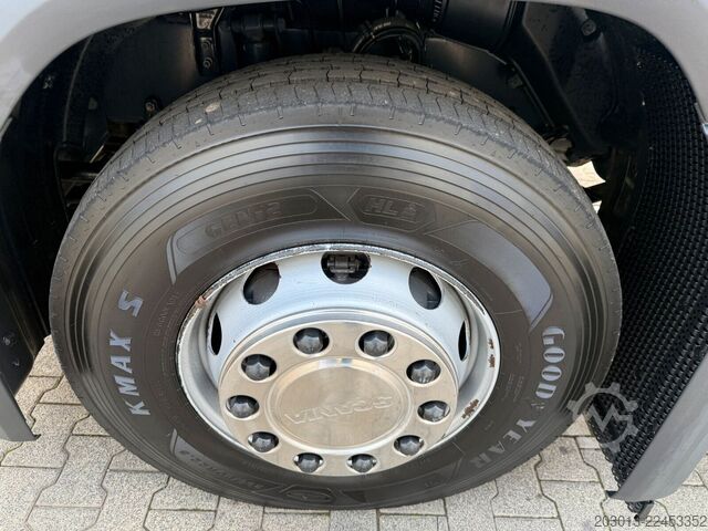 Flatbed truck SCANIA R500 6x4 Pritsche mit Kran Palfinger PK53002 SH