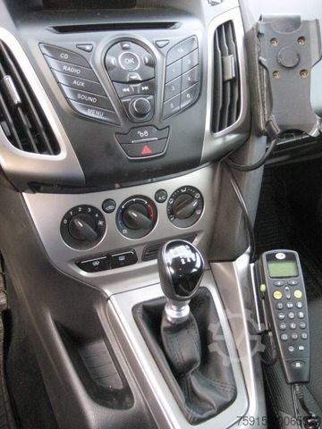 Fire truck FORD Focus Kombi Einsatzfahrzeug KdoW ELW / TÜV 08-27