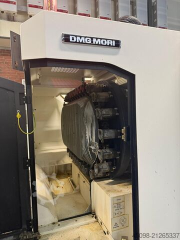 Vertikales Bearbeitungszentrum DMG MORI CMX 70 U