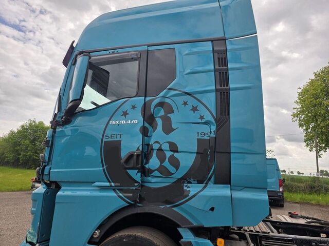 Standard tractor unit MAN 18.470 TGX XXL Unfall, Retarder, 2 Kreis Hydr.
