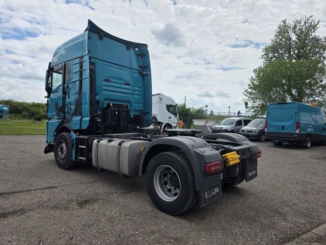 Standard tractor unit MAN 18.470 TGX XXL Unfall, Retarder, 2 Kreis Hydr.