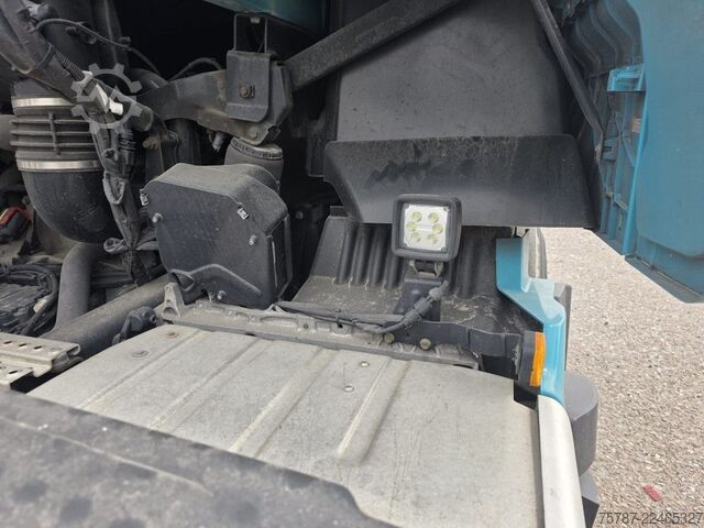 Standard tractor unit MAN 18.470 TGX XXL Unfall, Retarder, 2 Kreis Hydr.