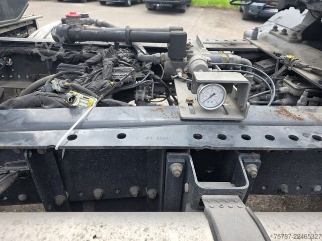 Standard tractor unit MAN 18.470 TGX XXL Unfall, Retarder, 2 Kreis Hydr.