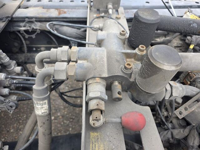 Standard tractor unit MAN 18.470 TGX XXL Unfall, Retarder, 2 Kreis Hydr.