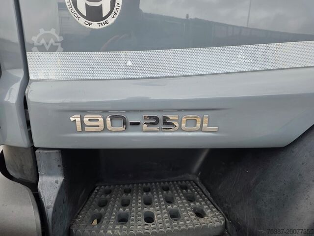 Truck chassis Iveco 180E25