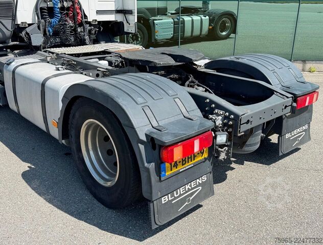 Standard SZM VOLVO FM 370 EURO 6 SPOILERS SMART TACHO 2X TANKS TOP