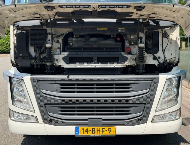Standard SZM VOLVO FM 370 EURO 6 SPOILERS SMART TACHO 2X TANKS TOP