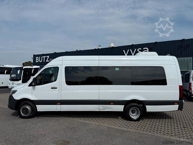 Minibus MERCEDES-BENZ Sprinter 517 Transfer 45 LL 19 +1 Tremonia