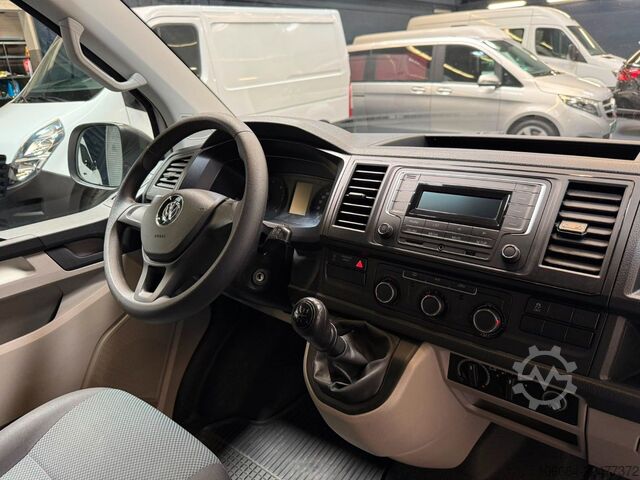 Minibus VW T6 Lang 9 Sitze 2+2+2+3 Klima 1.Hand 100TKM