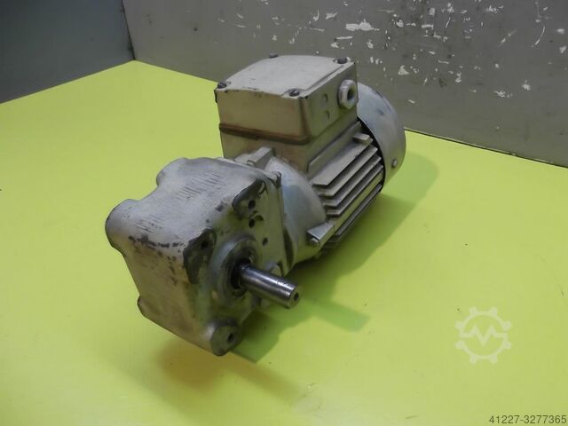 Gear motor 0.025 kW 13.8 rpm Bauer 3DF56a-4