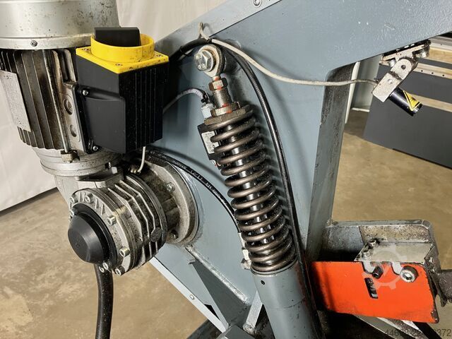 Band saw for metal MEBA 260 DG swing