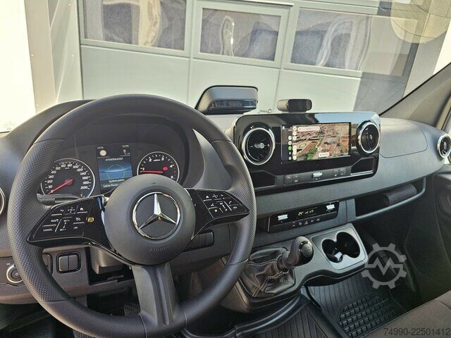 Van Mercedes-Benz Sprinter 317 CDI Koffer GFK Flex Box RWD sofort