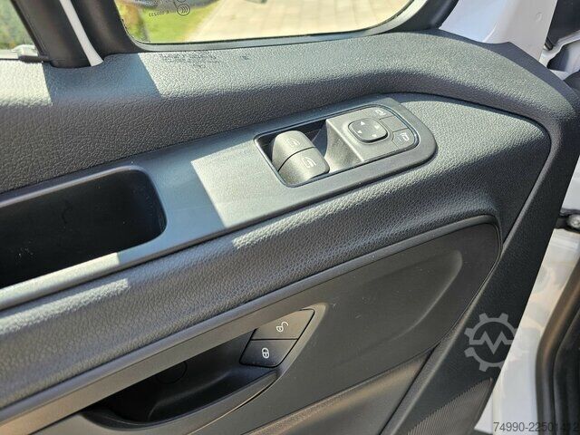 Van Mercedes-Benz Sprinter 317 CDI Koffer GFK Flex Box RWD sofort