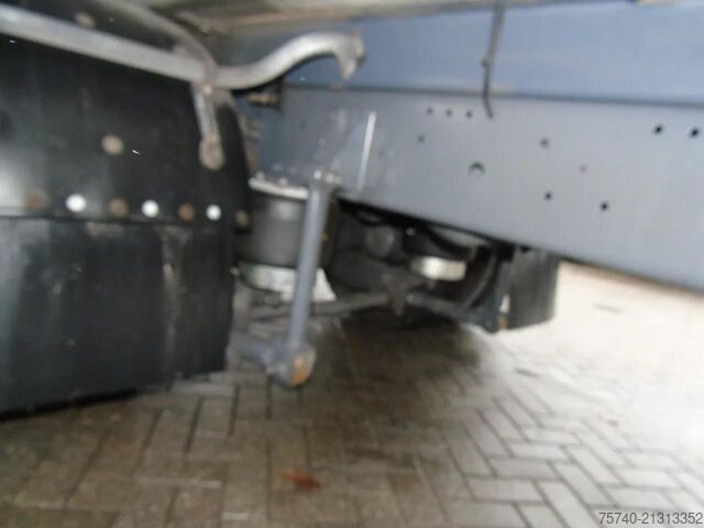 Refrigerated/freezer transport DAF CF 290 + CARRIER + LOADLIFT