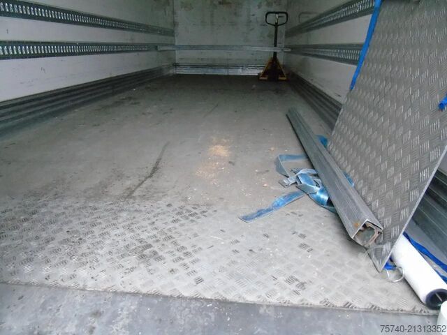 Refrigerated/freezer transport DAF CF 290 + CARRIER + LOADLIFT