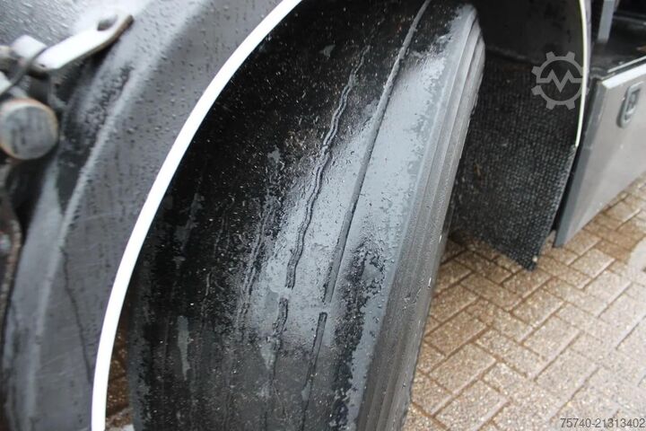 Open body MAN TGX 26.440 + EURO 5 + Right Hand Drive