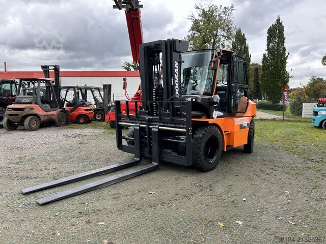 Diesel Forklift Doosan D90S-9
