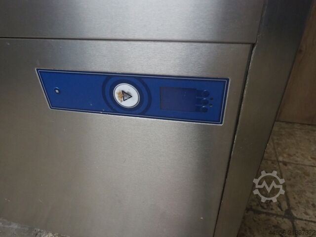 Universalspülmaschine/Haubenspülautomat HOBART UXT 101