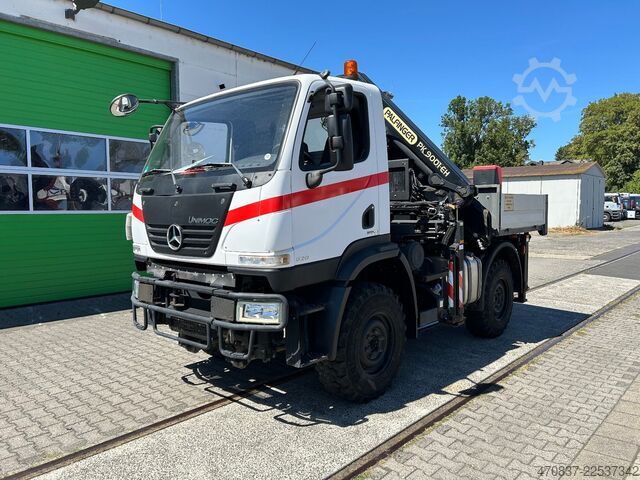 LKW mit Pritsche (offen) UNIMOG U20 / Palfinger PK 9001 + Funk