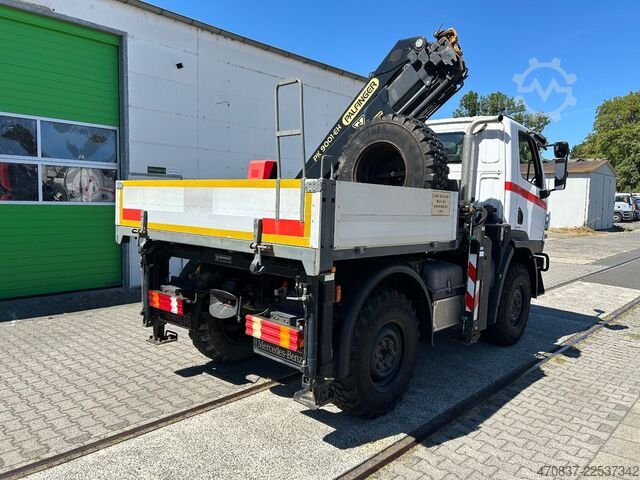 LKW mit Pritsche (offen) UNIMOG U20 / Palfinger PK 9001 + Funk