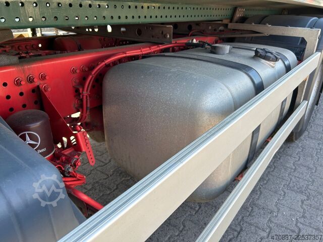 Garbage truck MERCEDES-BENZ 2533 / Faun VarioPress 524 + Schüttung